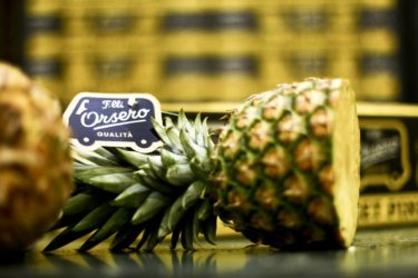 ananas orsero coupé en deux